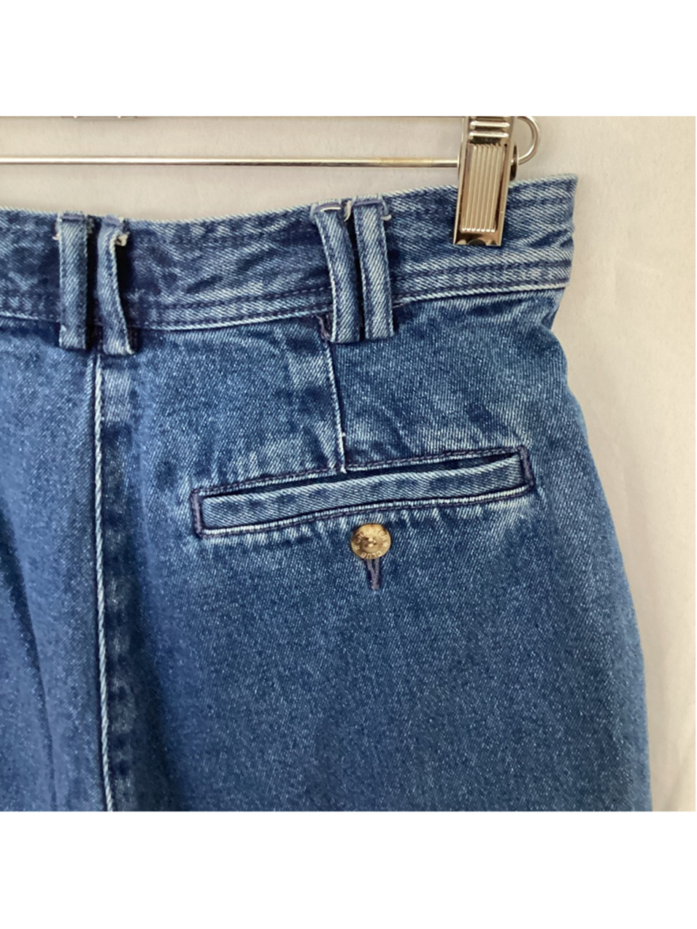 Charter Club Vintage Denim Shorts High Waisted Pleated Size 6 - Picture 4 of 6